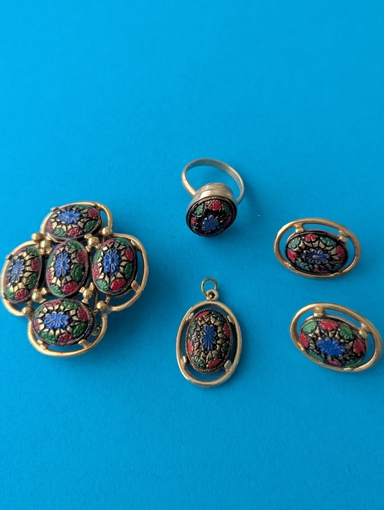 Sarah Coventry Jewelry - Vintage Sarah Coventry "Light Of The East" Brooch, Pendant, Earrings & Ring!